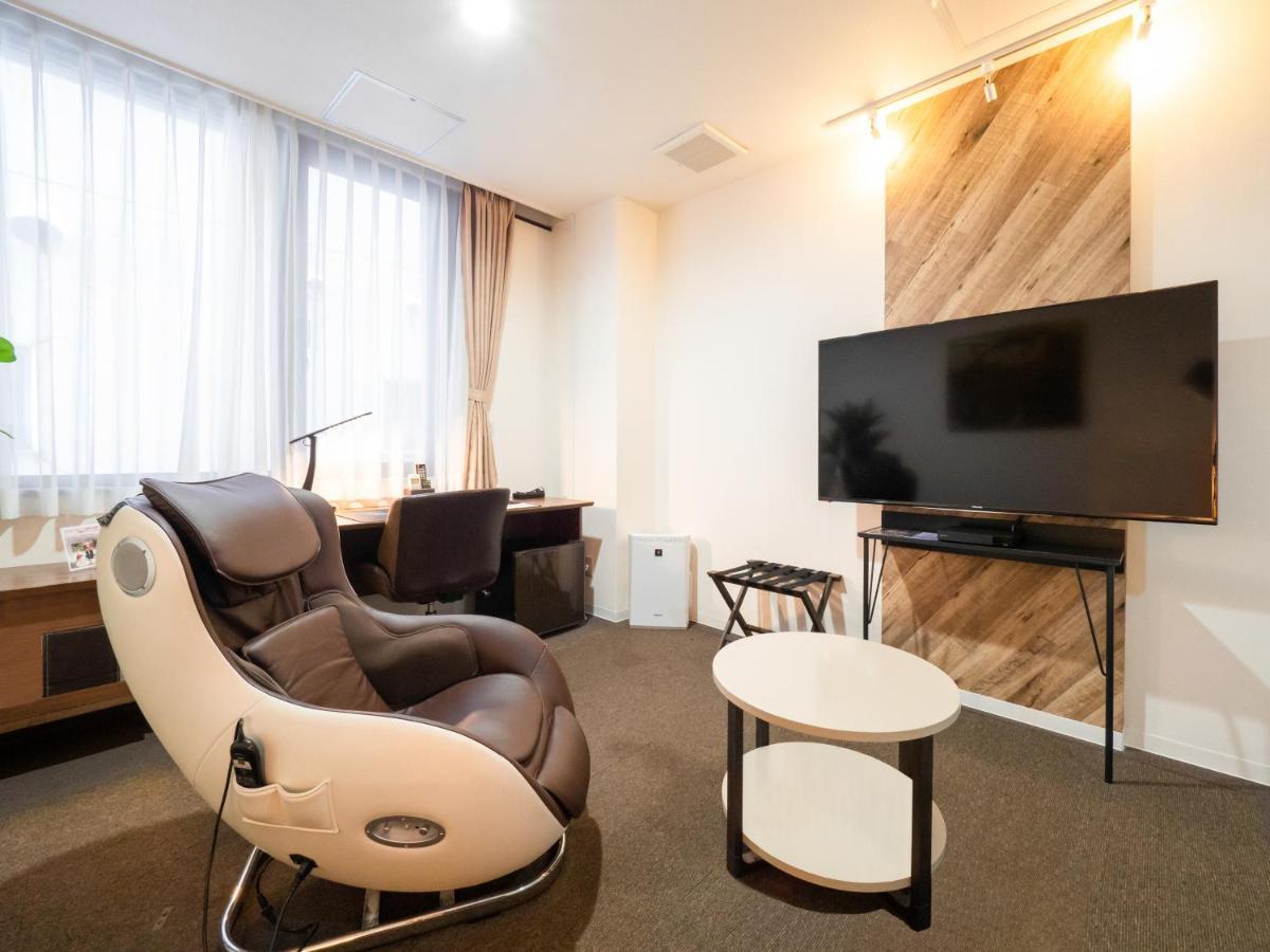 Hotel Tohkai Atsugi Buitenkant foto