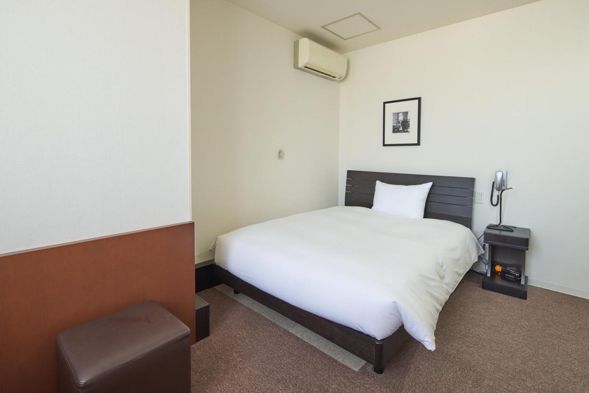 Hotel Tohkai Atsugi Buitenkant foto