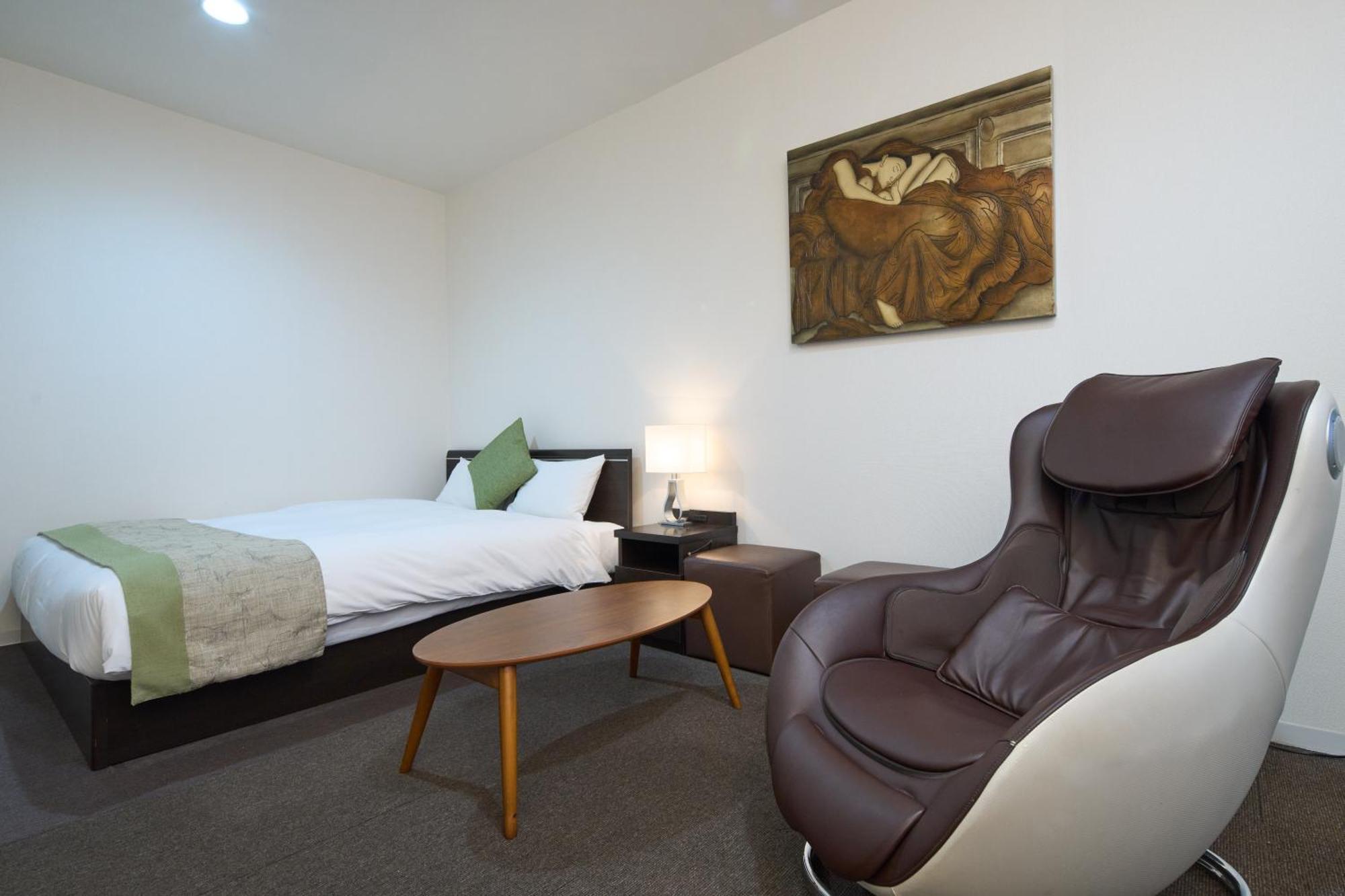 Hotel Tohkai Atsugi Buitenkant foto