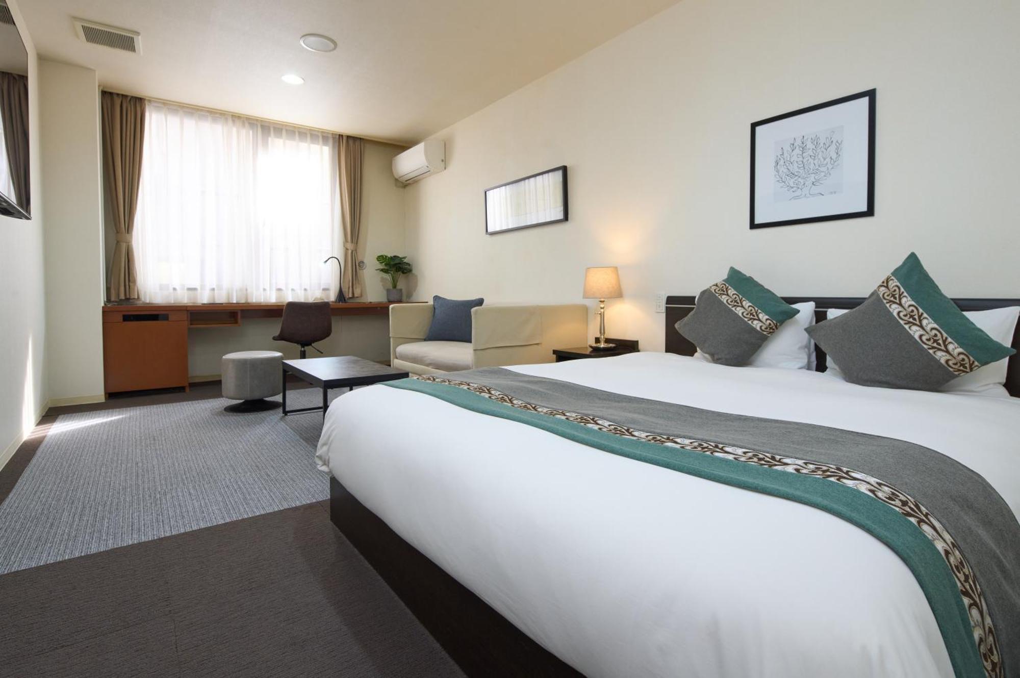 Hotel Tohkai Atsugi Buitenkant foto