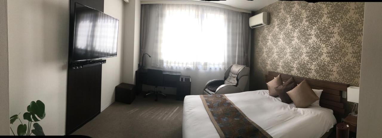 Hotel Tohkai Atsugi Buitenkant foto